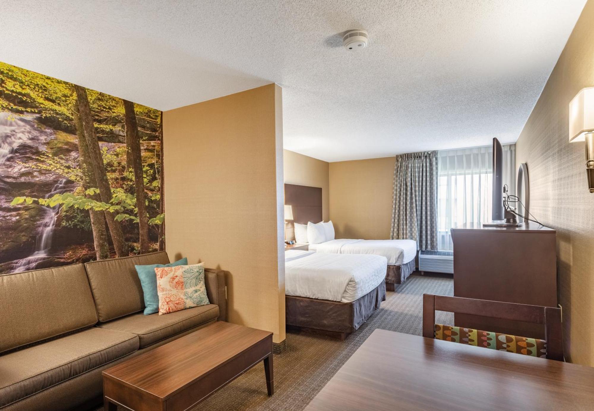 Hotel Clarion Pointe Harrisonburg Exterior foto